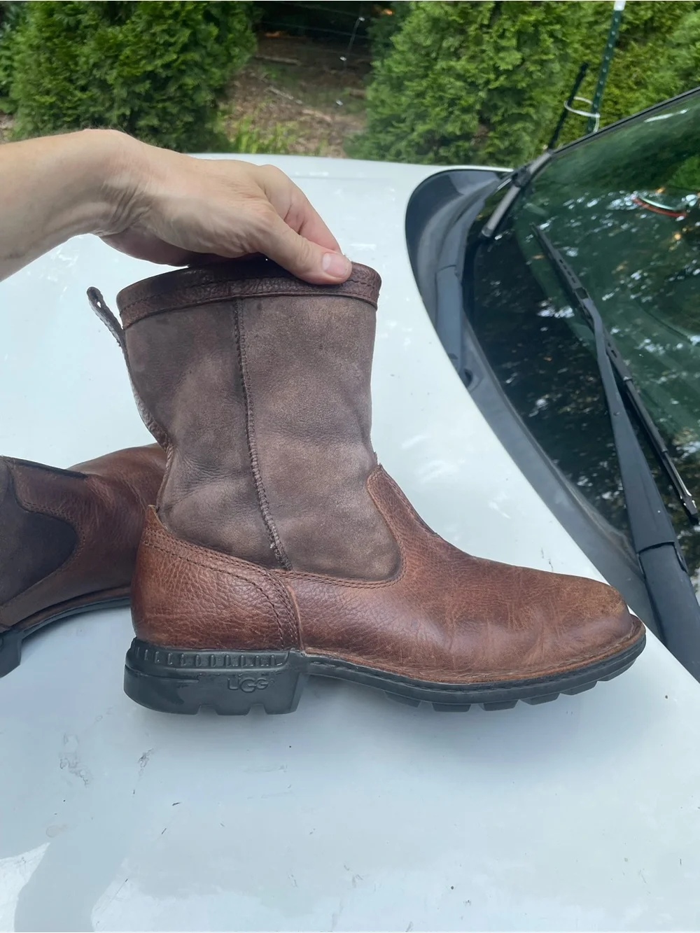 UGG® Hartsville Leather Boots 11 Men’s